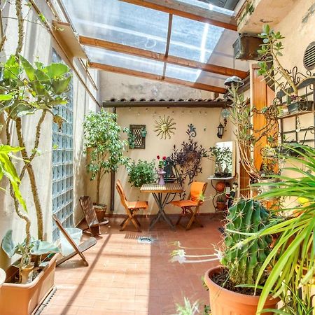 Maggiore 145 Apartment With Private Garden - Rione Monti Rom Eksteriør billede